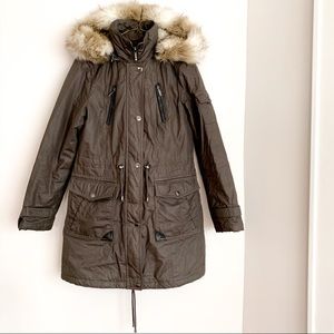 Laundry by Shelli Segal jacket w faux fur hood